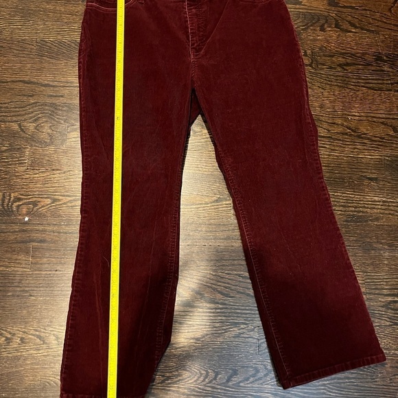 Women’s | L.L. Bean Burgundy Corduroy Bootcut Jeans | Size 20 Petite - Picture 8 of 10